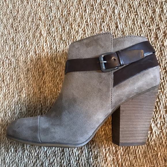 Ankle boots - Picture 2 of 7